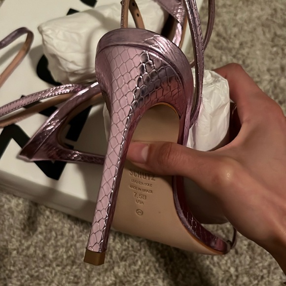 Metallic purple schutz heels - Picture 5 of 5